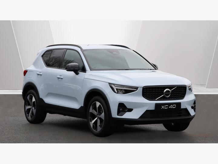 Volvo XC40 2.0 B4 MHEV Plus DCT Auto Euro 6 (s/s) 5dr
