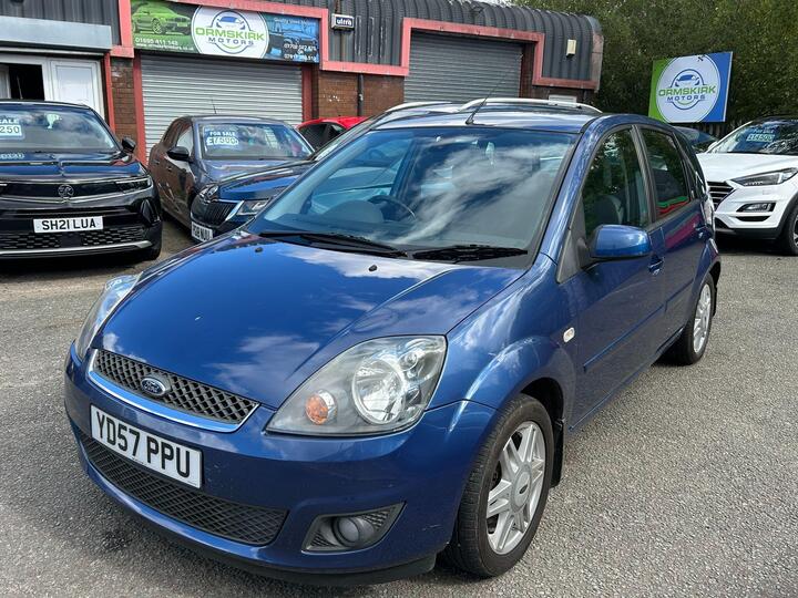 Ford Fiesta 1.4 Ghia 5dr