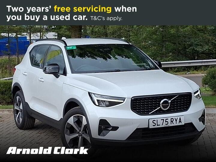 Volvo XC40 2.0 B4 MHEV Plus Dark DCT Auto Euro 6 (s/s) 5dr