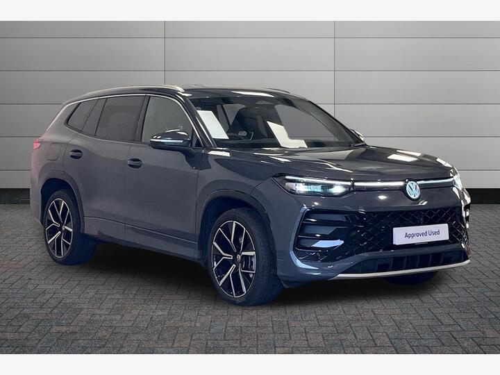 Volkswagen Tayron 2.0 TDI R-Line DSG Euro 6 (s/s) 5dr Volkswagen Tayron 2.0 TDI R-Line DSG Euro 6 (s/s) 5dr