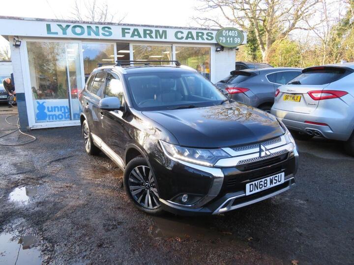 Mitsubishi OUTLANDER 2.0 MIVEC 4 CVT 4WD Euro 6 (s/s) 5dr