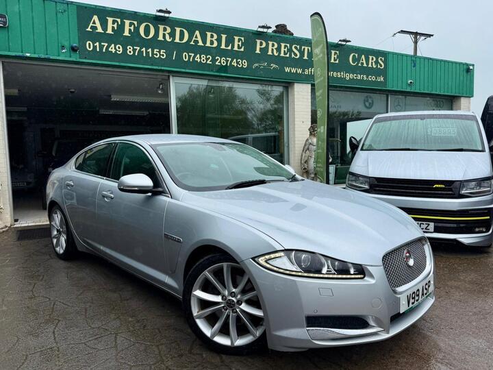 Jaguar XF 2.2d Luxury Auto Euro 5 (s/s) 4dr