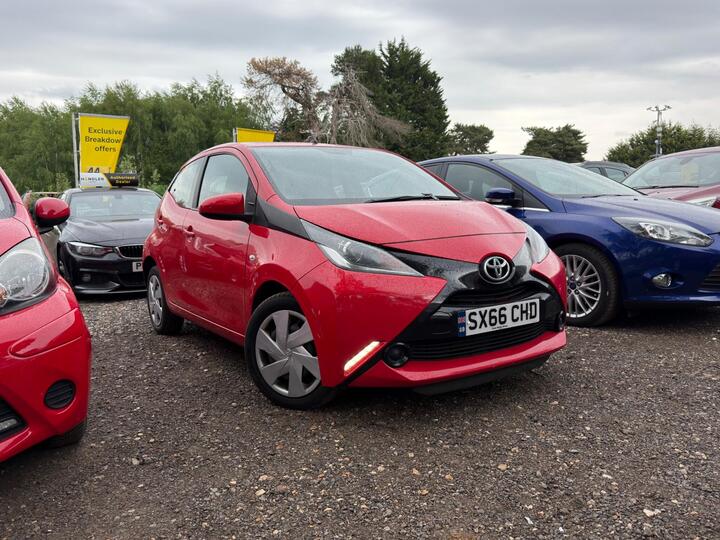 Toyota AYGO 1.0 VVT-i X-play Euro 6 5dr
