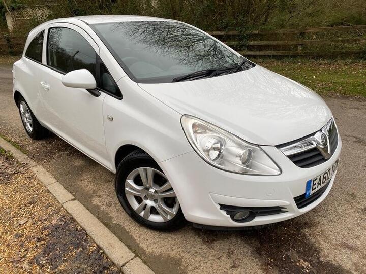 Vauxhall Corsa 1.4 16V Exclusiv Auto Euro 5 3dr (A/C) Vauxhall Corsa 1.4 16V Exclusiv Auto Euro 5 3dr (A/C)