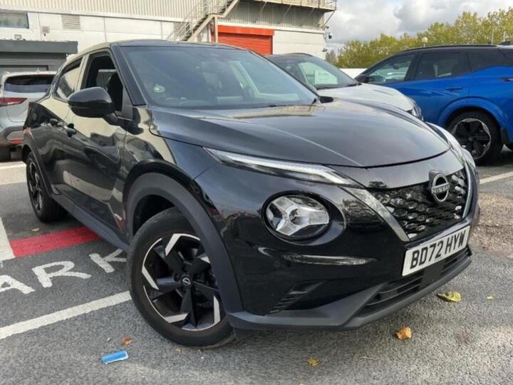 Nissan Juke 1.6 N-Connecta Auto Euro 6 5dr Nissan Juke 1.6 N-Connecta Auto Euro 6 5dr