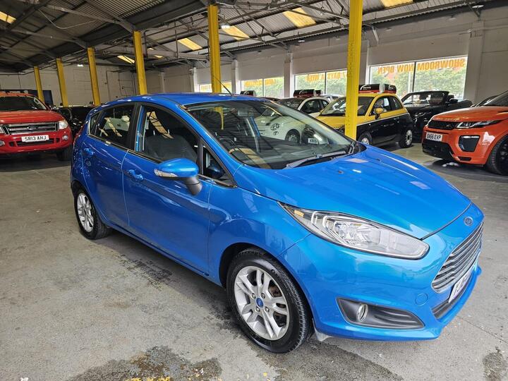 Ford Fiesta 1.0T EcoBoost Zetec Euro 5 (s/s) 5dr