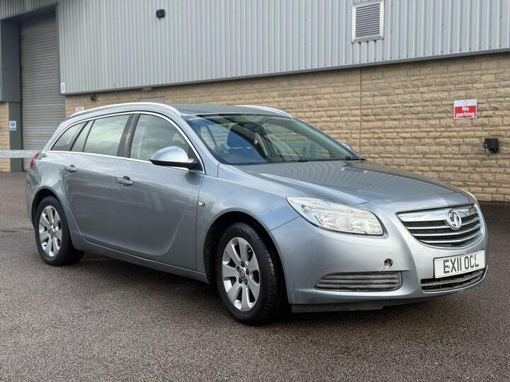Vauxhall Insignia 2.0 CDTi Exclusiv Sports Tourer Auto Euro 5 5dr Vauxhall Insignia 2.0 CDTi Exclusiv Sports Tourer Auto Euro 5 5dr