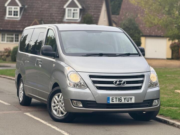 Hyundai I800 2.5 CRDi SE Euro 6 5dr Hyundai I800 2.5 CRDi SE Euro 6 5dr