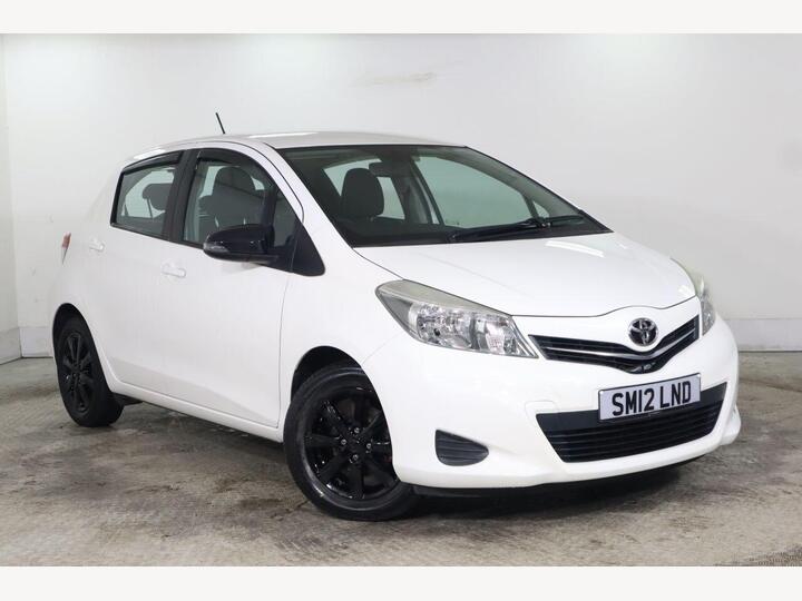 Toyota YARIS 1.33 Dual VVT-i TR Euro 5 5dr