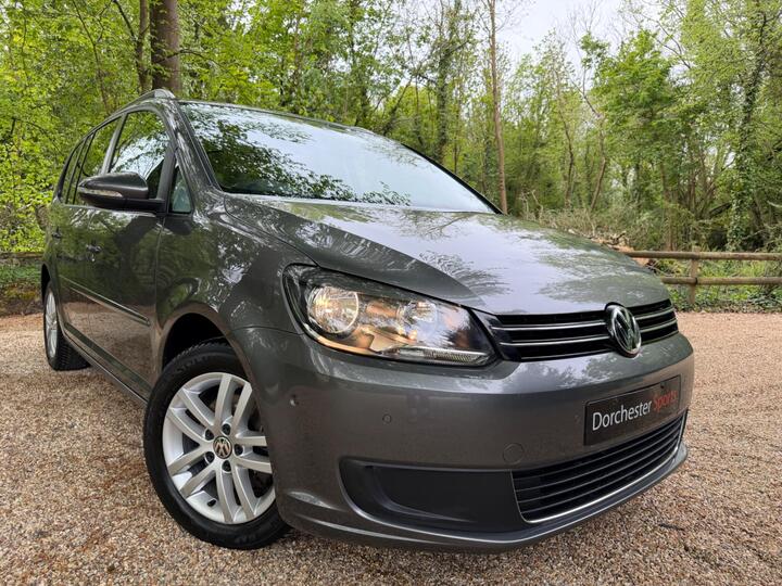 Volkswagen Touran 1.6 TDI SE DSG Euro 5 5dr