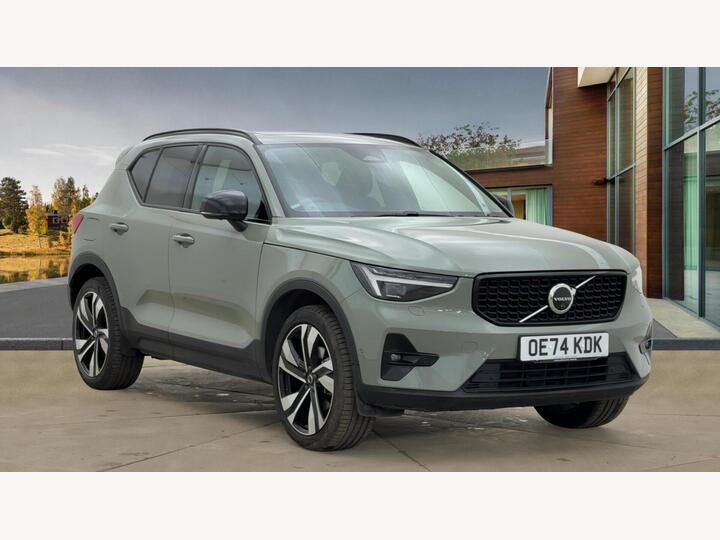 Volvo XC40 2.0 B3 MHEV Ultra Dark DCT Auto Euro 6 (s/s) 5dr