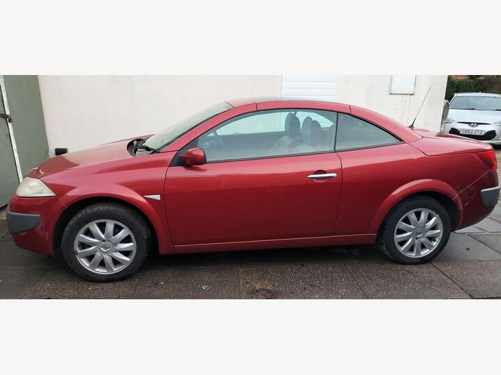 Renault Megane 2.0 VVT Dynamique Proactive 2dr Renault Megane 2.0 VVT Dynamique Proactive 2dr