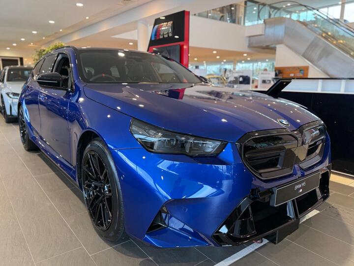 BMW M5 4.4 22.1kWh Touring Steptronic XDrive Euro 6 (s/s) 5dr