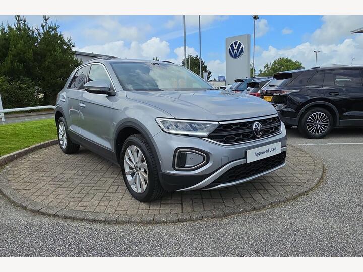 Volkswagen T-roc 1.0 TSI Match Euro 6 (s/s) 5dr Volkswagen T-roc 1.0 TSI Match Euro 6 (s/s) 5dr