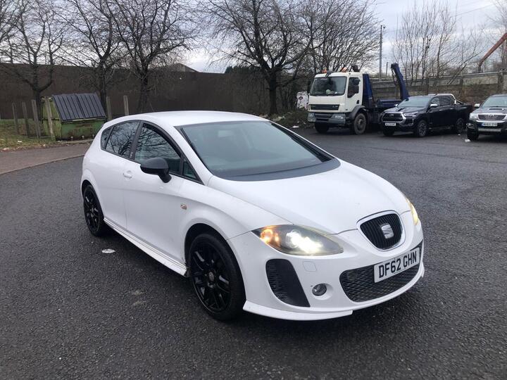 SEAT Leon 2.0 TDI CR FR+ Supercopa Euro 5 5dr