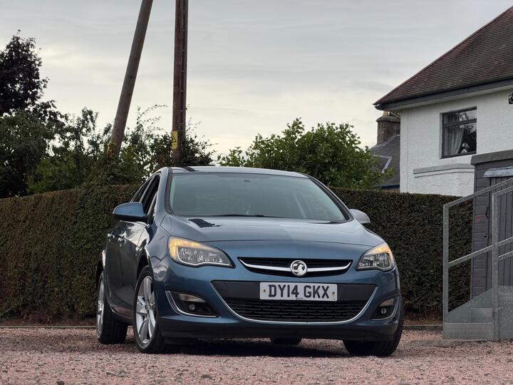 Vauxhall Astra 2.0 CDTi EcoFLEX SRi Euro 5 (s/s) 5dr