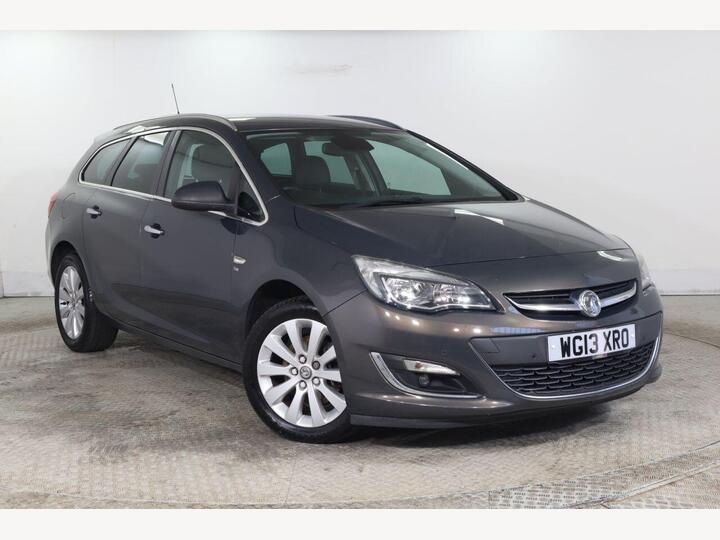 Vauxhall ASTRA 2.0 CDTi SE Sports Tourer Euro 5 (s/s) 5dr