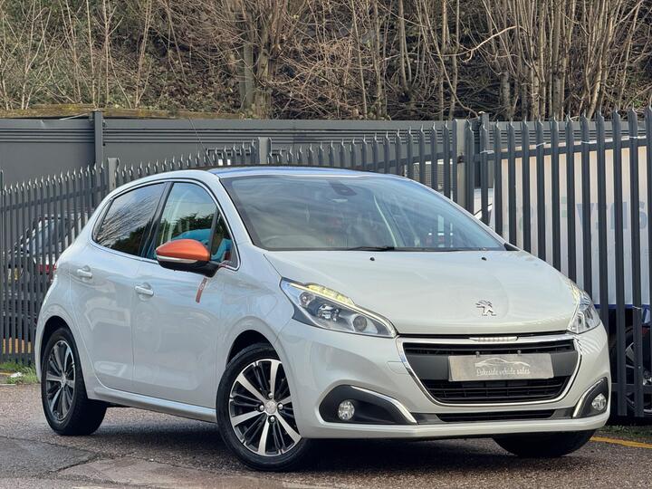 Peugeot 208 1.2 PureTech Roland Garros Euro 6 (s/s) 5dr