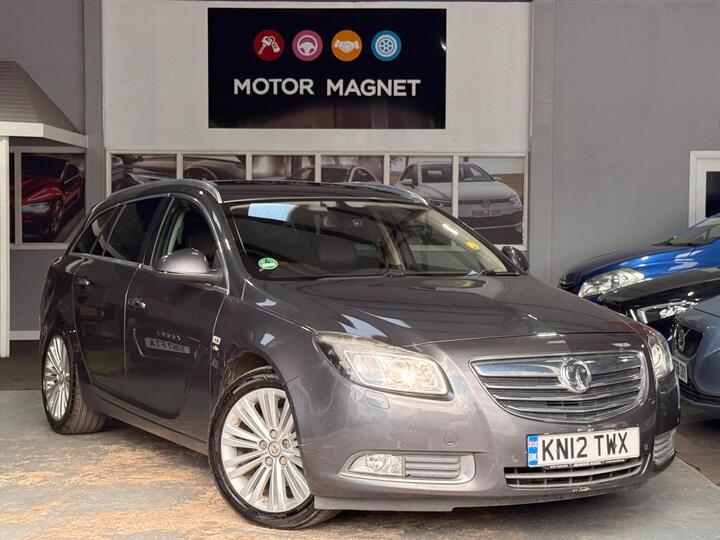 Vauxhall Insignia 2.0 CDTi EcoFLEX Elite Nav Sports Tourer Euro 5 (s/s) 5dr Vauxhall Insignia 2.0 CDTi EcoFLEX Elite Nav Sports Tourer Euro 5 (s/s) 5dr