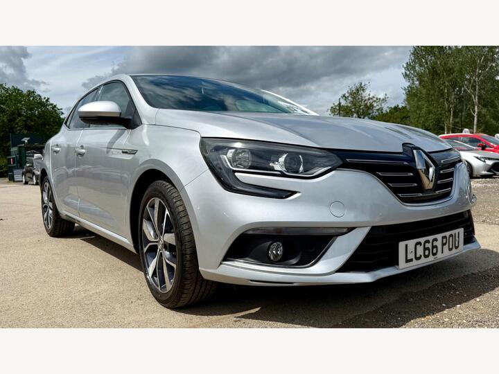 Renault Megane 1.5 DCi Dynamique S Nav EDC Euro 6 5dr Renault Megane 1.5 DCi Dynamique S Nav EDC Euro 6 5dr