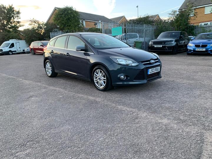 Ford Focus 1.0T EcoBoost Titanium Euro 5 (s/s) 5dr