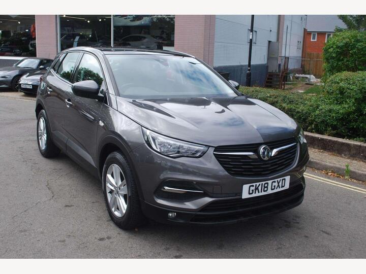 Vauxhall Grandland X 1.2 Turbo SE Euro 6 (s/s) 5dr