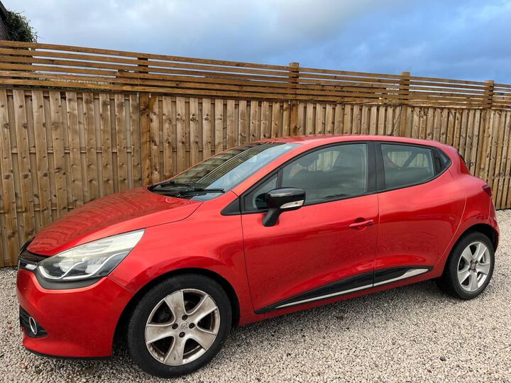 Renault Clio 1.2 16V Dynamique MediaNav Euro 5 5dr