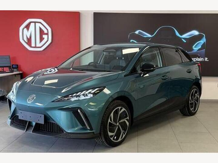 MG MG4 64kWh Premium Long Range Auto 5dr