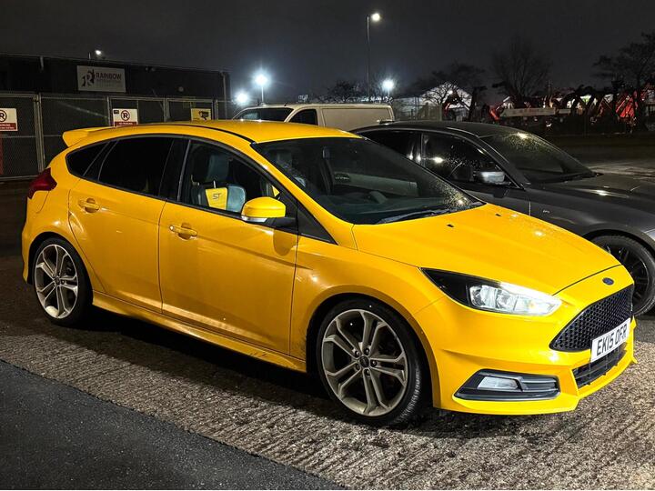 Ford Focus 2.0T EcoBoost ST-2 Euro 6 (s/s) 5dr