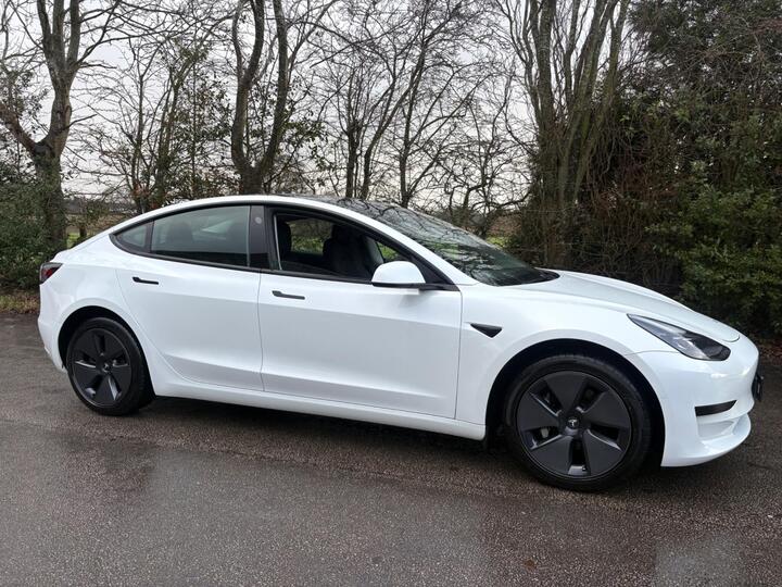 Tesla Model 3 Auto RWD 4dr