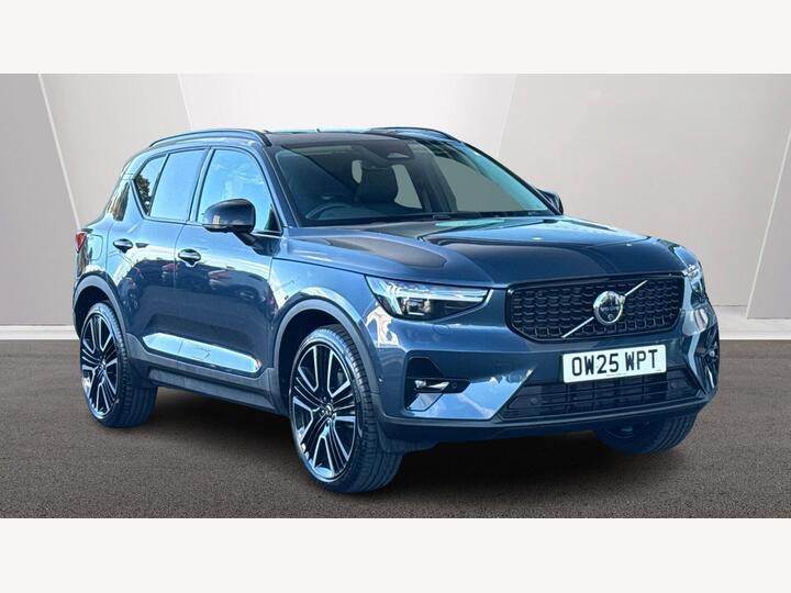 Volvo XC40 2.0 B3 MHEV Ultra Dark DCT Auto Euro 6 (s/s) 5dr