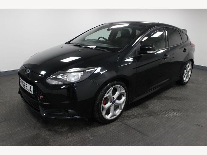 Ford Focus 2.0T EcoBoost ST-2 Euro 5 (s/s) 5dr