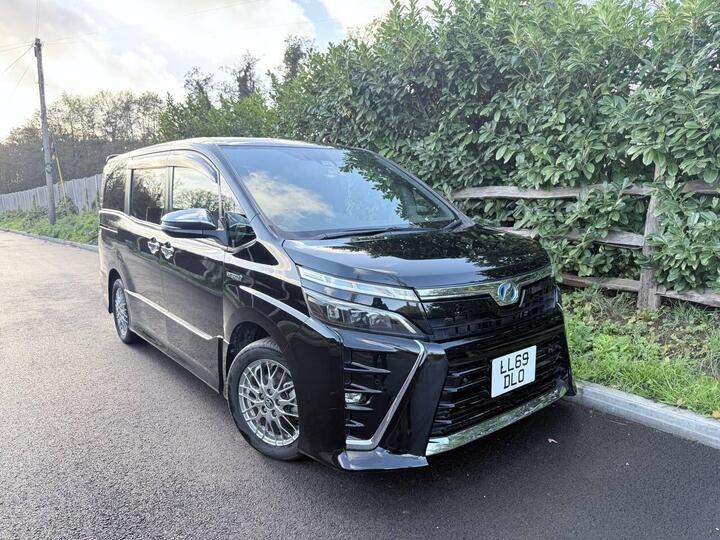 Toyota Noah N/A