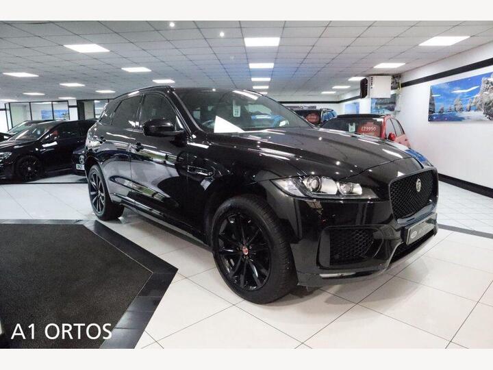 Jaguar F-PACE 2.0 D180 Chequered Flag Auto AWD Euro 6 (s/s) 5dr Jaguar F-PACE 2.0 D180 Chequered Flag Auto AWD Euro 6 (s/s) 5dr