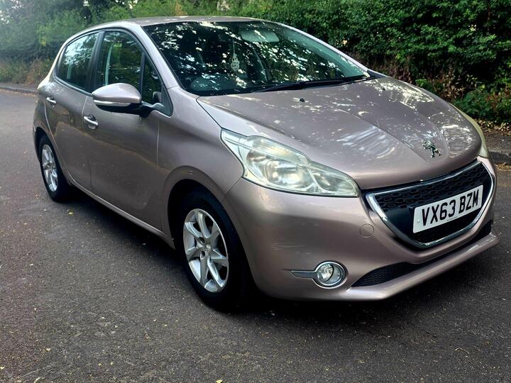 Peugeot 208 1.2 VTi Active Euro 5 5dr