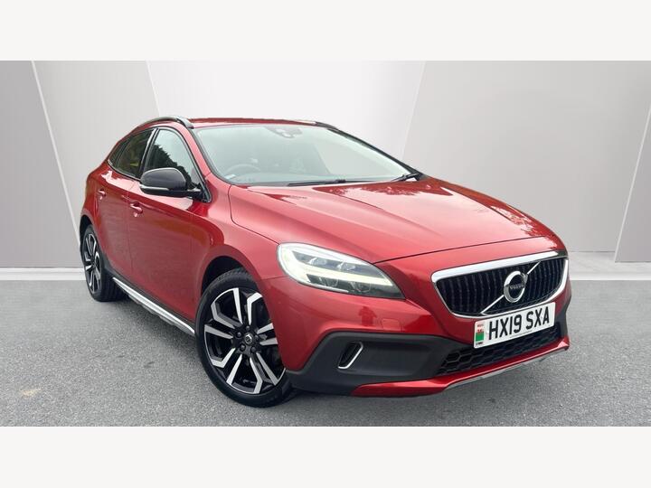 Volvo V40 Cross Country 1.5 T3 GPF Pro Auto Euro 6 (s/s) 5dr Volvo V40 Cross Country 1.5 T3 GPF Pro Auto Euro 6 (s/s) 5dr