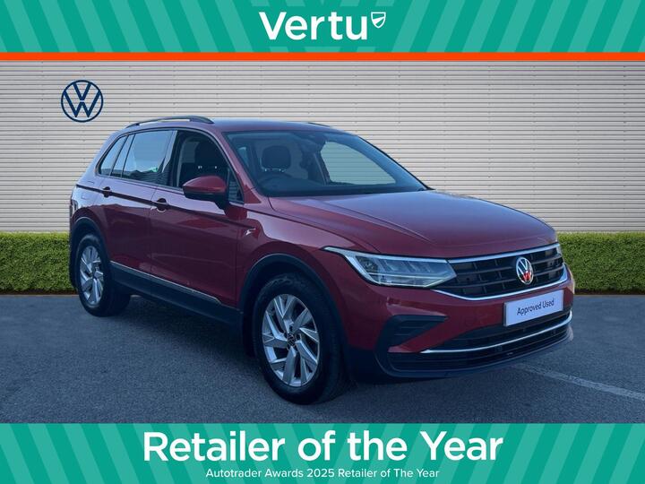 Volkswagen Tiguan 2.0 TDI Life Euro 6 (s/s) 5dr Volkswagen Tiguan 2.0 TDI Life Euro 6 (s/s) 5dr
