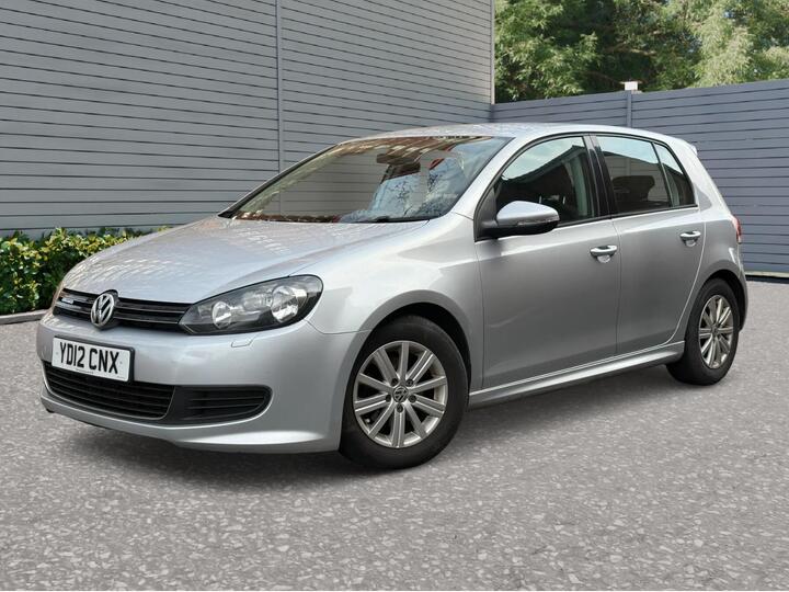 Volkswagen Golf 1.6 TDI BlueMotion Euro 5 (s/s) 5dr Volkswagen Golf 1.6 TDI BlueMotion Euro 5 (s/s) 5dr