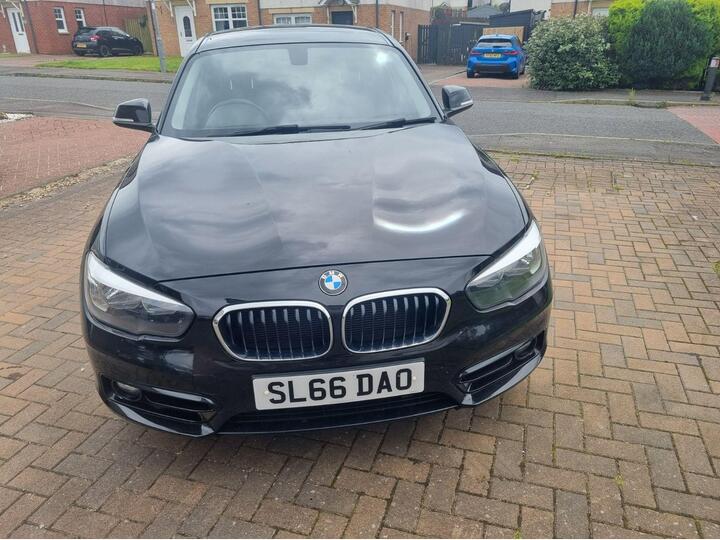 BMW 1 Series 1.5 118i Sport Euro 6 (s/s) 5dr BMW 1 Series 1.5 118i Sport Euro 6 (s/s) 5dr
