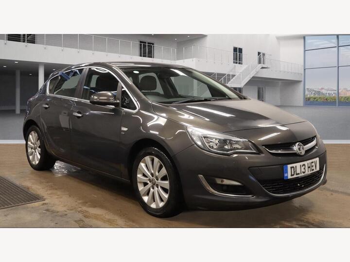 Vauxhall Astra 2.0 CDTi Elite Auto Euro 5 5dr