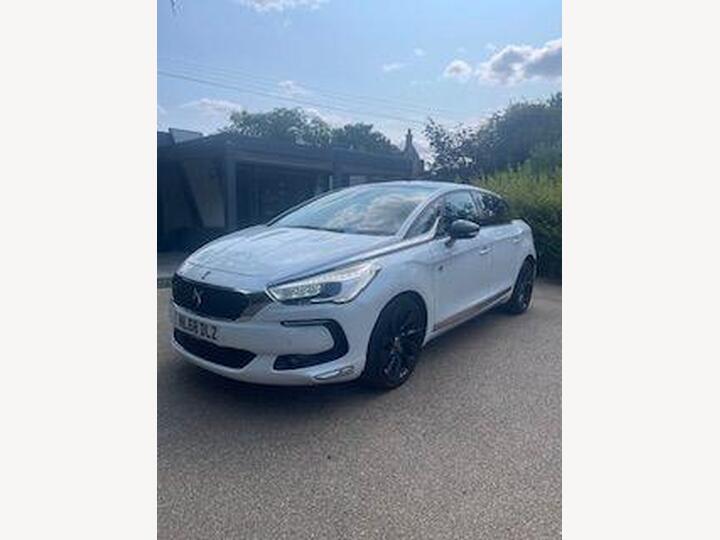 DS AUTOMOBILES DS 5 2.0 BlueHDi Performance Line EAT6 Euro 6 (s/s) 5dr DS AUTOMOBILES DS 5 2.0 BlueHDi Performance Line EAT6 Euro 6 (s/s) 5dr