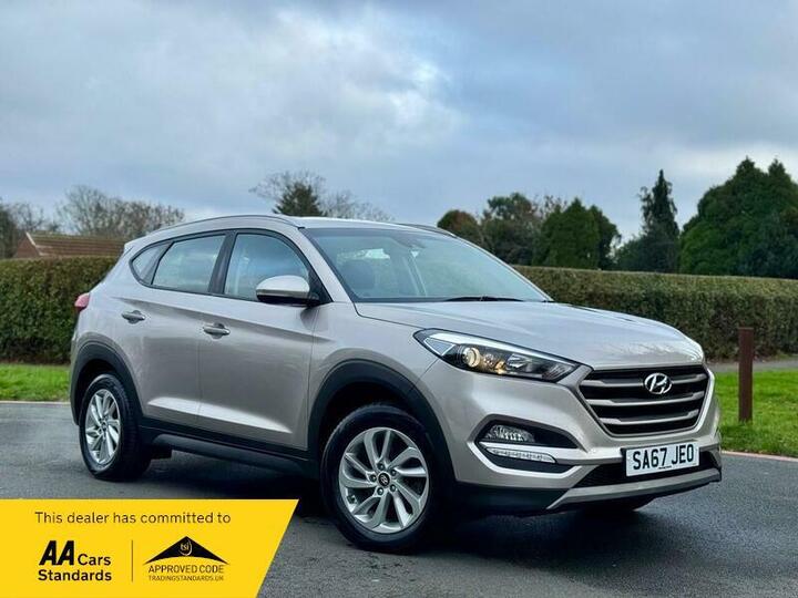 Hyundai TUCSON 1.6 GDi Blue Drive SE Euro 6 (s/s) 5dr Hyundai TUCSON 1.6 GDi Blue Drive SE Euro 6 (s/s) 5dr