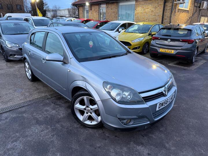 Vauxhall Astra 1.8i 16v SRi 5dr
