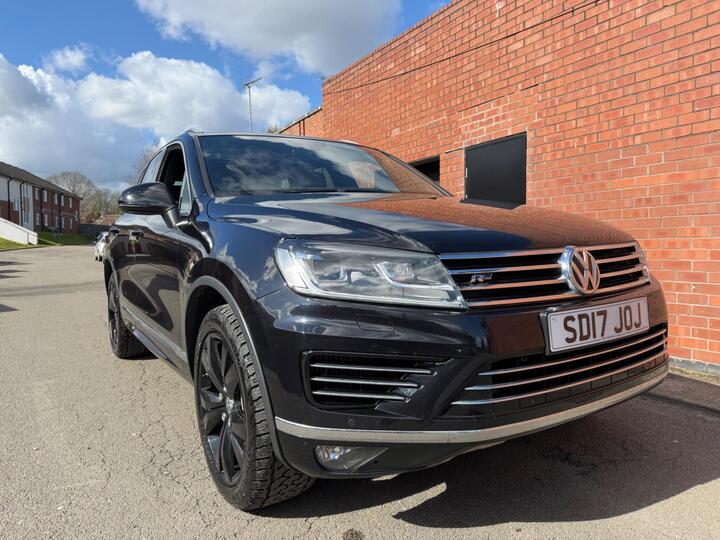 Volkswagen Touareg 3.0 TDI V6 BlueMotion Tech R-Line Tiptronic 4WD Euro 6 (s/s) 5dr