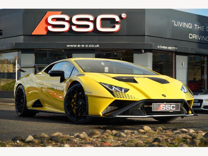 Lamborghini Huracan 5.2 V10 LP 640-2 STO LDF Euro 6 (s/s) 2dr Lamborghini Huracan 5.2 V10 LP 640-2 STO LDF Euro 6 (s/s) 2dr