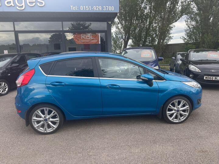 Ford FIESTA 1.6 TDCi Titanium X Euro 5 5dr