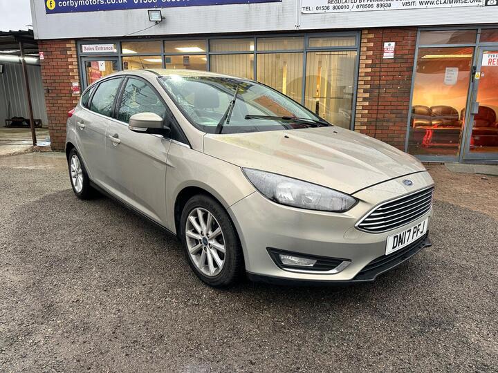 Ford Focus 1.0T EcoBoost Titanium Auto Euro 6 (s/s) 5dr