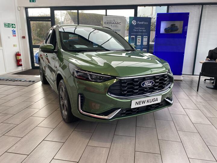 Ford Kuga 2.5 Duratec 14.4kWh ST-Line CVT Euro 6 (s/s) 5dr