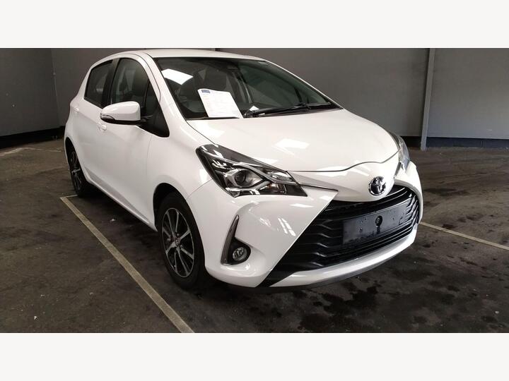 Toyota Yaris 1.5 VVT-i Icon Tech Euro 6 5dr