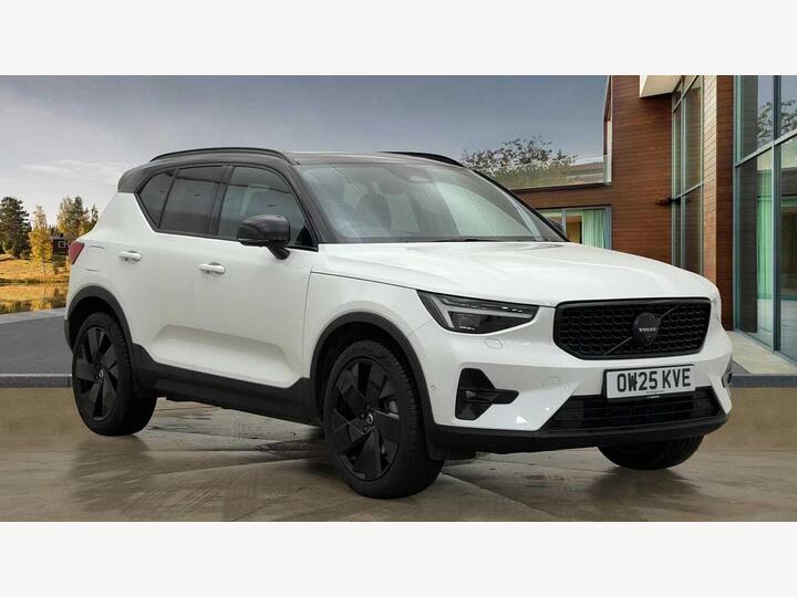 Volvo XC40 2.0 B4 MHEV Ultra Black Edition DCT Auto Euro 6 (s/s) 5dr